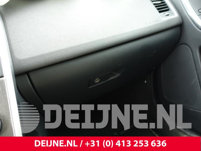 Volvo XC60 I 2.0 D3 20V Sloopvoertuig (2013, Blauw)