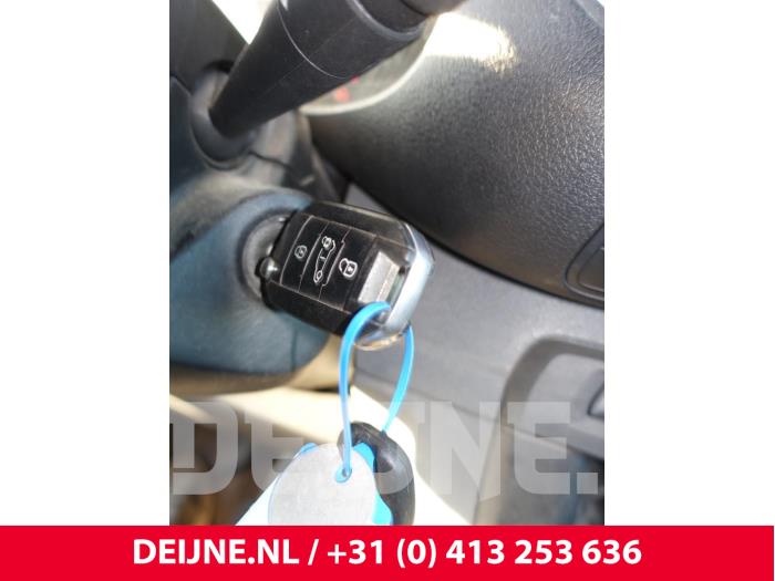 Opel Vivaro 2.0 CDTI 122 Sloopvoertuig (2020, Wit)