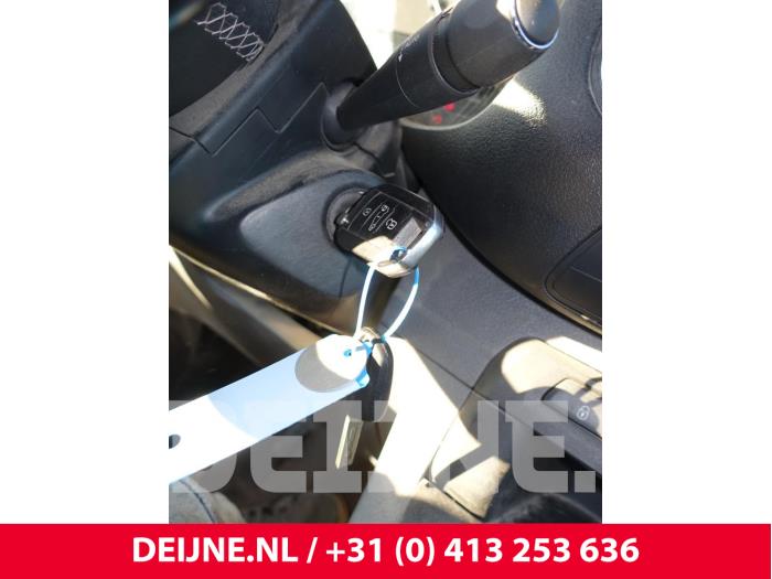 Opel Vivaro 2.0 CDTI 122 Sloopvoertuig (2020, Wit)