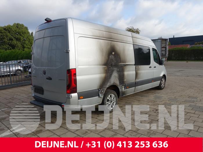 Mercedes Sprinter 3,5t 319 CDI 3.0 V6 24V RWD Sloopvoertuig (2021, Zilvergrijs)