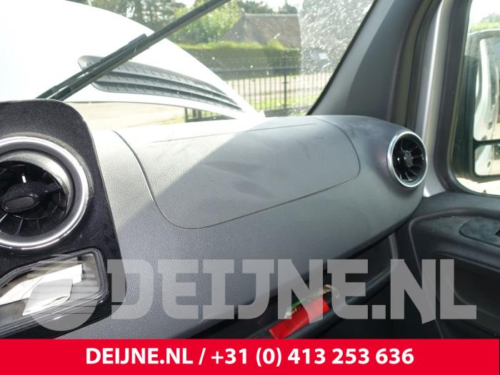 Mercedes Sprinter 3,5t 319 CDI 3.0 V6 24V RWD Sloopvoertuig (2021, Zilvergrijs)