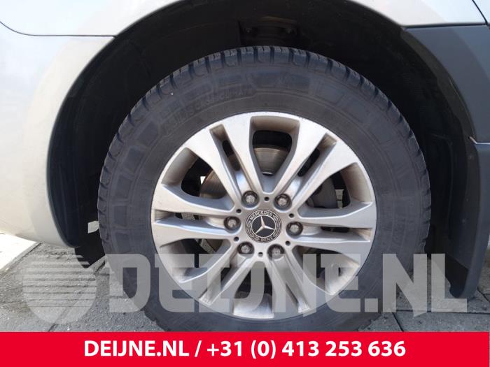 Mercedes Sprinter 3,5t 319 CDI 3.0 V6 24V RWD Sloopvoertuig (2021, Zilvergrijs)