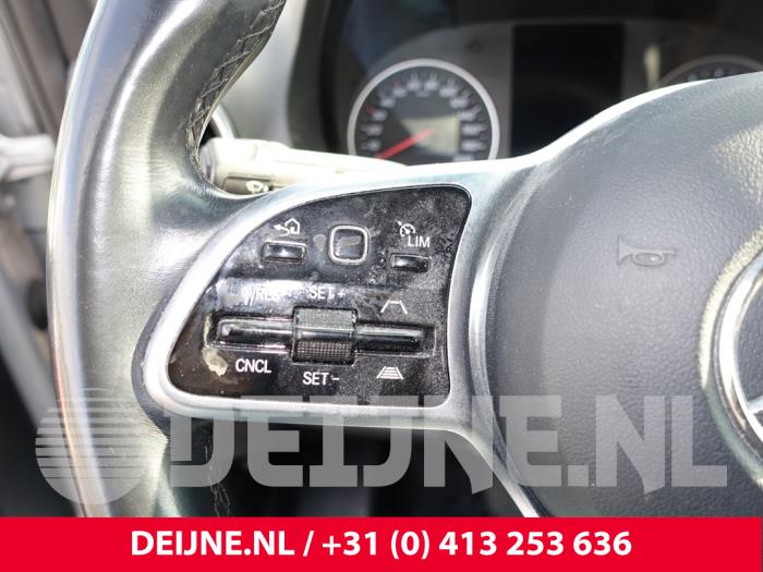 Mercedes Sprinter 3,5t 319 CDI 3.0 V6 24V RWD Sloopvoertuig (2021, Zilvergrijs)