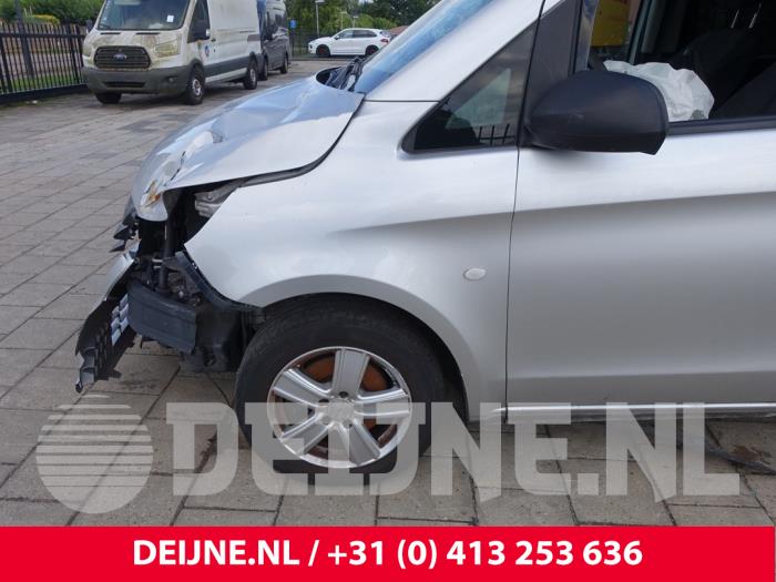 Mercedes Vito 1.6 111 CDI 16V Sloopvoertuig (2017, Zilvergrijs)