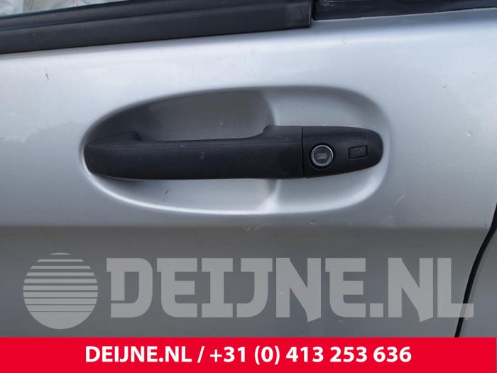 Mercedes Vito 1.6 111 CDI 16V Sloopvoertuig (2017, Zilvergrijs)