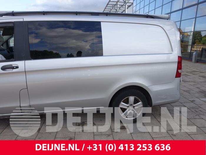 Mercedes Vito 1.6 111 CDI 16V Sloopvoertuig (2017, Zilvergrijs)