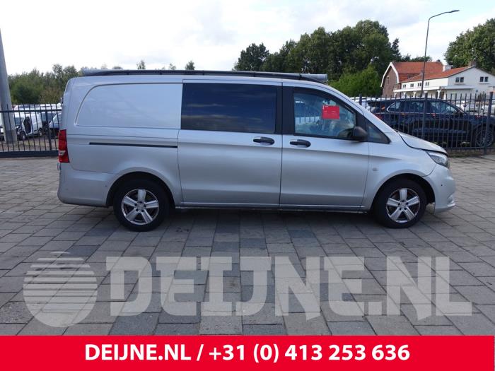 Mercedes Vito 1.6 111 CDI 16V Sloopvoertuig (2017, Zilvergrijs)