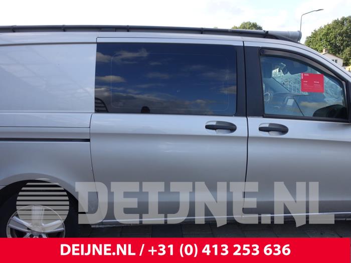 Mercedes Vito 1.6 111 CDI 16V Sloopvoertuig (2017, Zilvergrijs)