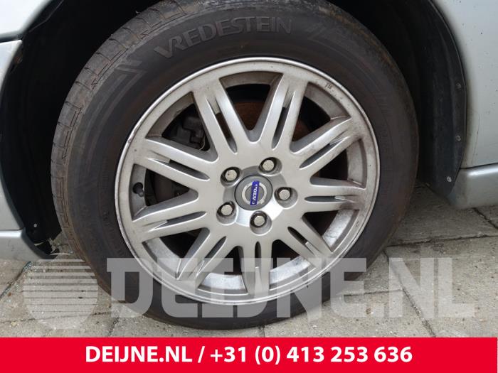 Volvo V70 2.4 D5 20V Sloopvoertuig (2008, Grijs)
