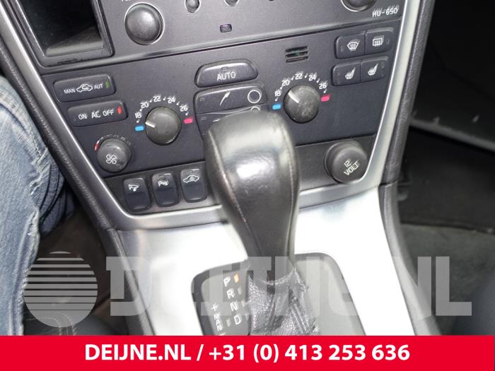 Volvo V70 2.4 D5 20V Sloopvoertuig (2008, Grijs)