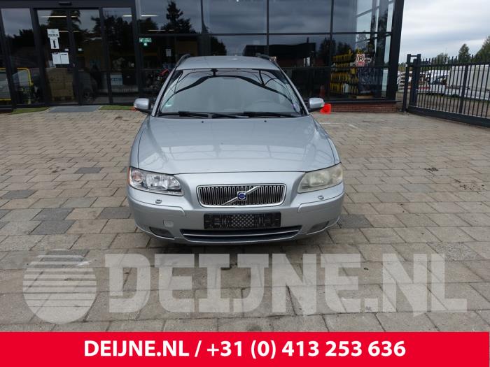 Volvo V70 2.4 D5 20V Sloopvoertuig (2008, Grijs)