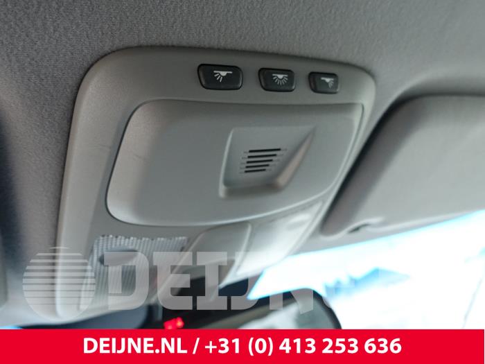 Volvo V70 2.4 D5 20V Sloopvoertuig (2008, Grijs)