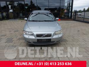 Volvo V70 01-