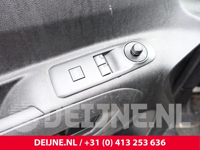 Peugeot Partner 1.5 BlueHDi 100 Sloopvoertuig (2020, Zwart)