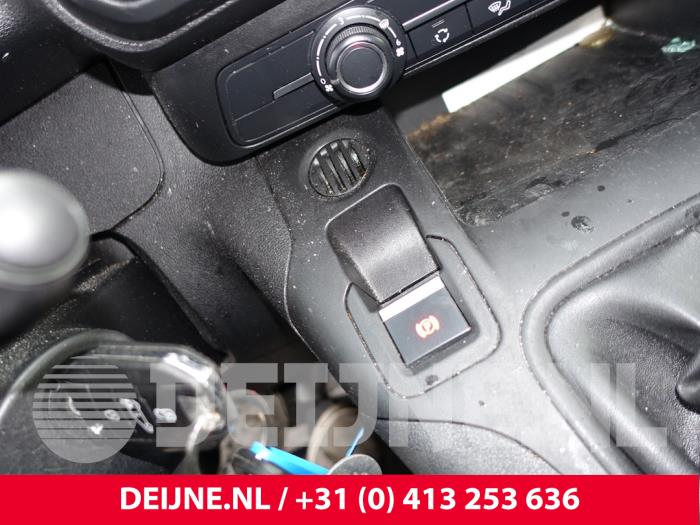 Peugeot Partner 1.5 BlueHDi 100 Sloopvoertuig (2020, Zwart)