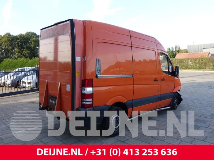 Mercedes Sprinter 3,5t 310 CDI 16V Sloopvoertuig (2010, Oranje)