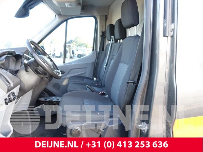 Ford Transit 2.0 TDCi 16V Eco Blue 170 Sloopvoertuig (2017, Donker, Grijs)