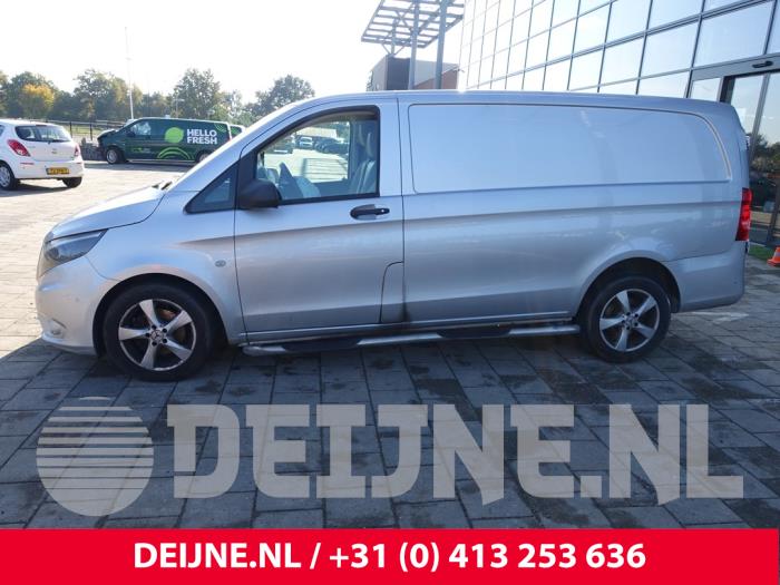 Mercedes Vito 1.6 111 CDI 16V Sloopvoertuig (2015, Zilvergrijs)