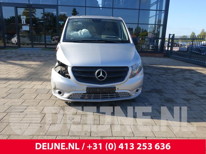Mercedes Vito 1.6 111 CDI 16V Sloopvoertuig (2015, Zilvergrijs)