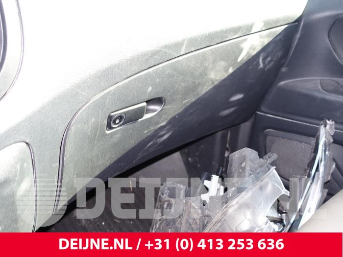 Mercedes Vito 1.6 111 CDI 16V Sloopvoertuig (2015, Zilvergrijs)