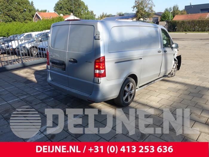 Mercedes Vito 1.6 111 CDI 16V Sloopvoertuig (2015, Zilvergrijs)