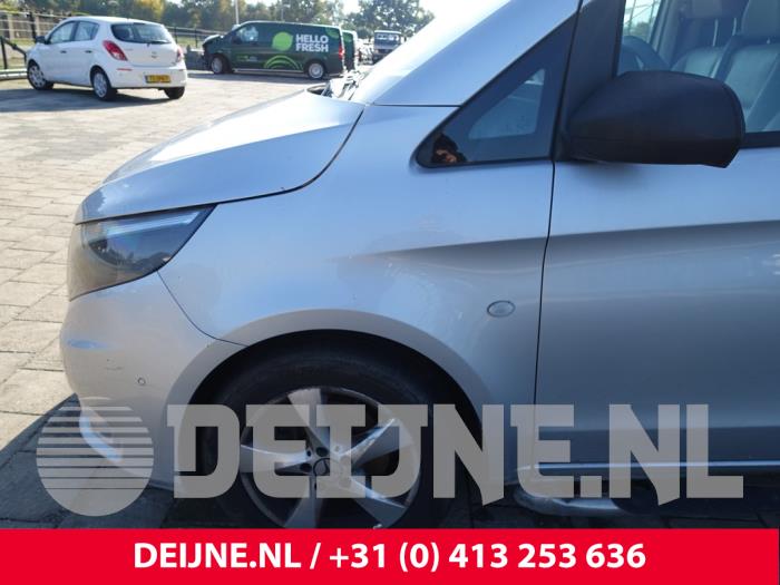 Mercedes Vito 1.6 111 CDI 16V Sloopvoertuig (2015, Zilvergrijs)