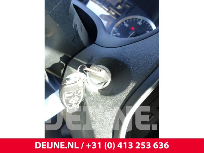 Mercedes Vito 1.6 111 CDI 16V Sloopvoertuig (2015, Zilvergrijs)