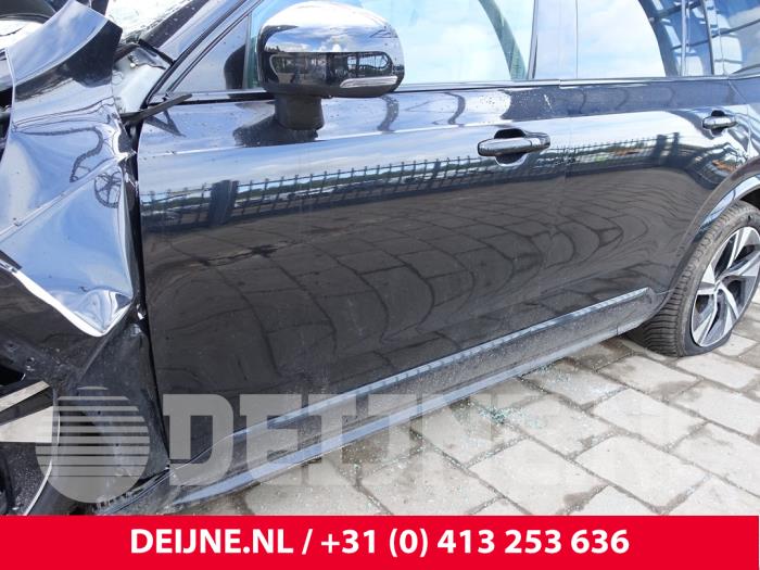 Volvo XC90 II 2.0 B5 Mild Hybrid Geartronic 16V AWD Sloopvoertuig (2020, Zwart)