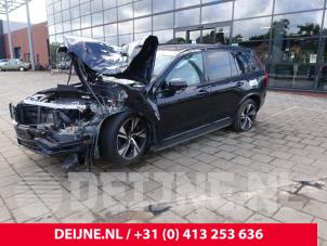 Volvo XC90 16-