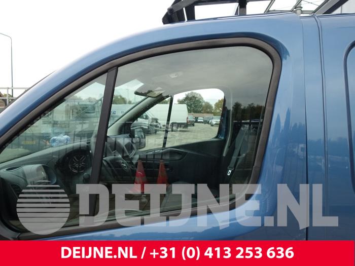 Opel Vivaro 1.6 CDTI 95 Euro 6 Sloopvoertuig (2019, Blauw)