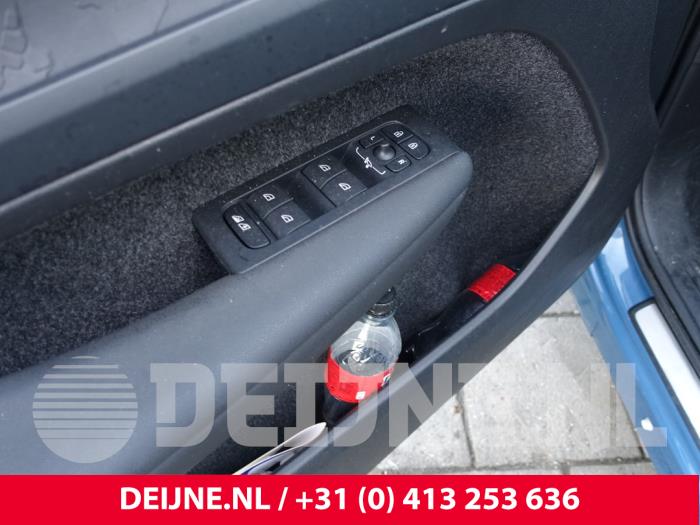 Volvo XC40 Recharge Sloopvoertuig (2023, Blauw)