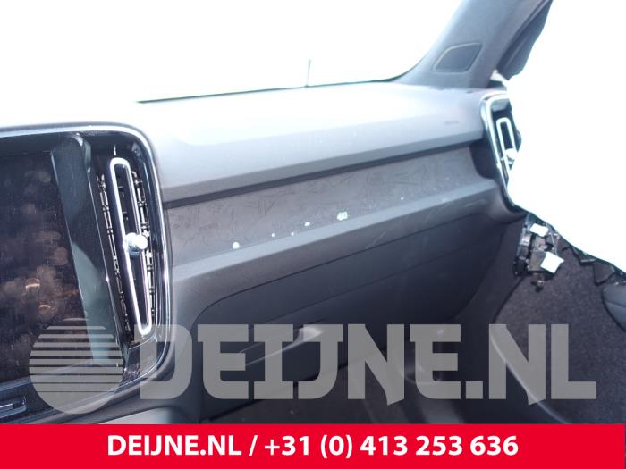 Volvo XC40 Recharge Sloopvoertuig (2023, Blauw)