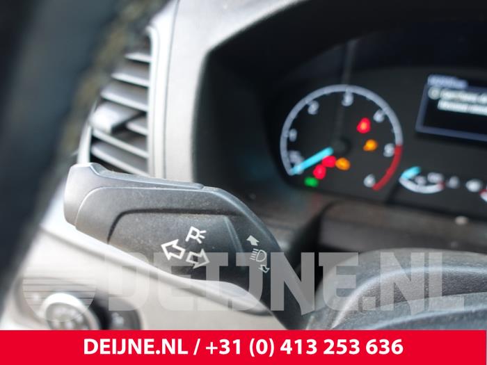 Ford Transit Custom 2.0 TDCi 16V Eco Blue 130 Sloopvoertuig (2022, Wit)