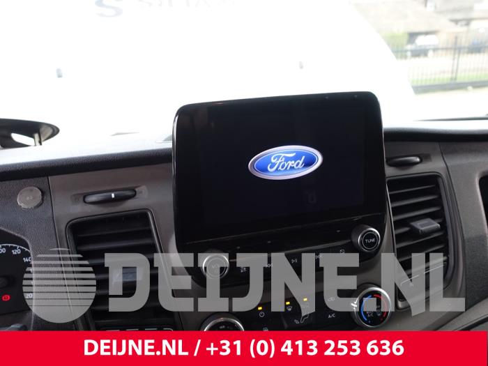 Ford Transit Custom 2.0 TDCi 16V Eco Blue 130 Sloopvoertuig (2022, Wit)