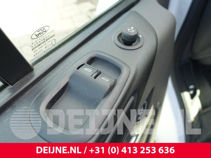 Ford Transit Custom 2.0 TDCi 16V Eco Blue 130 Sloopvoertuig (2022, Wit)