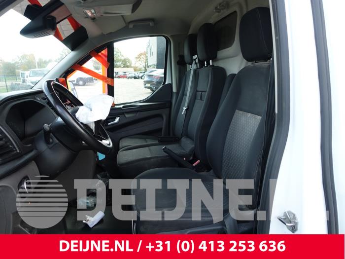 Ford Transit Custom 2.0 TDCi 16V Eco Blue 130 Sloopvoertuig (2022, Wit)