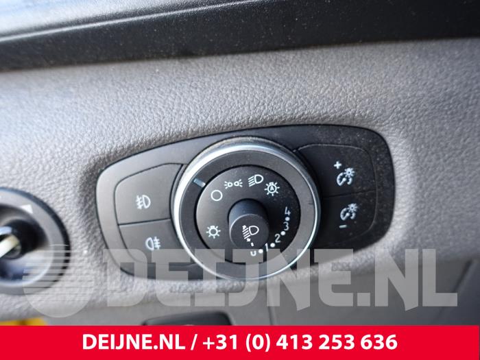 Ford Transit E-Transit 68 kWh Sloopvoertuig (2023, Geel)