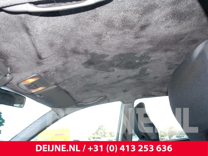 Volvo V40 1.8 16V Sloopvoertuig (2002, Zwart)