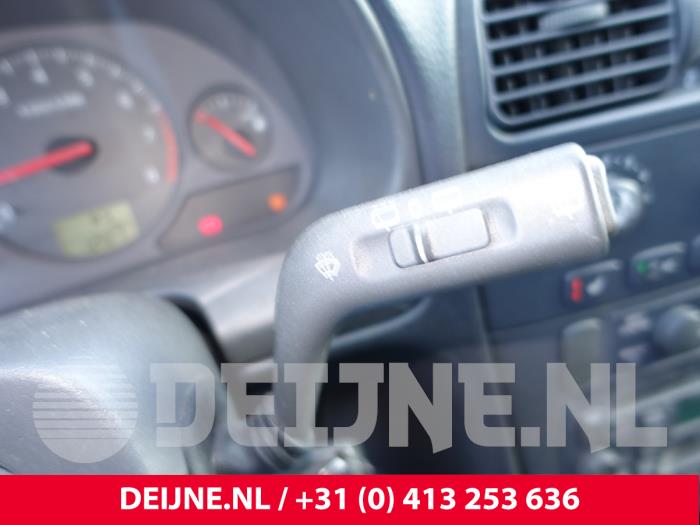 Volvo V40 1.8 16V Sloopvoertuig (2002, Zwart)