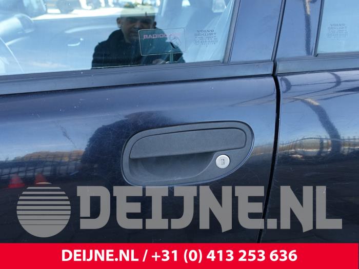 Volvo V40 1.8 16V Sloopvoertuig (2002, Zwart)