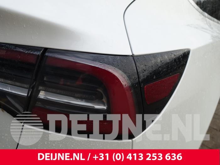 Tesla Model 3 Long Range AWD 75 kWh Sloopvoertuig (2020, Wit)