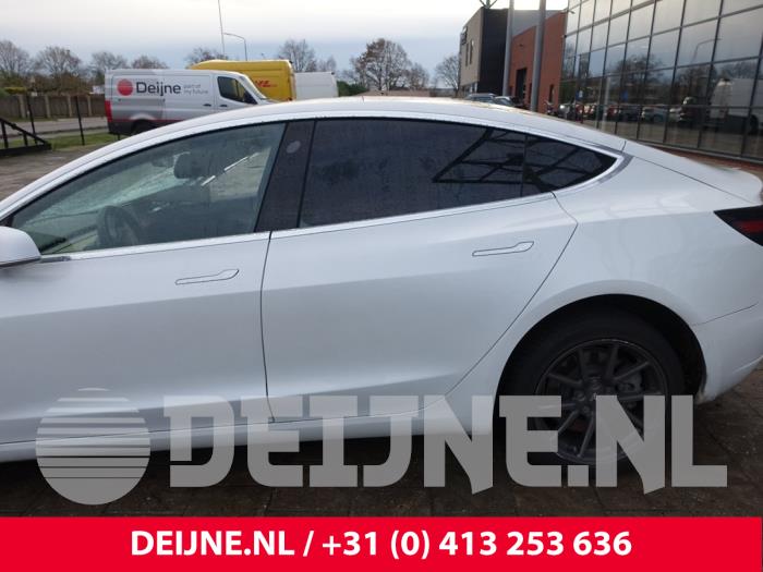 Tesla Model 3 Long Range AWD 75 kWh Sloopvoertuig (2020, Wit)