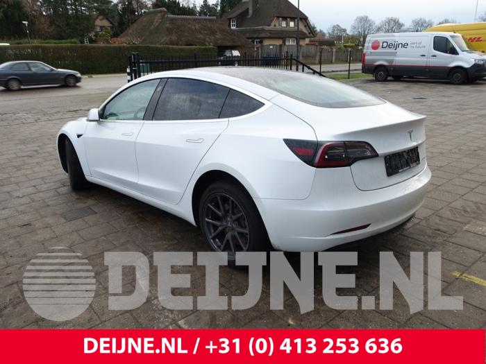 Tesla Model 3 Long Range AWD 75 kWh Sloopvoertuig (2020, Wit)