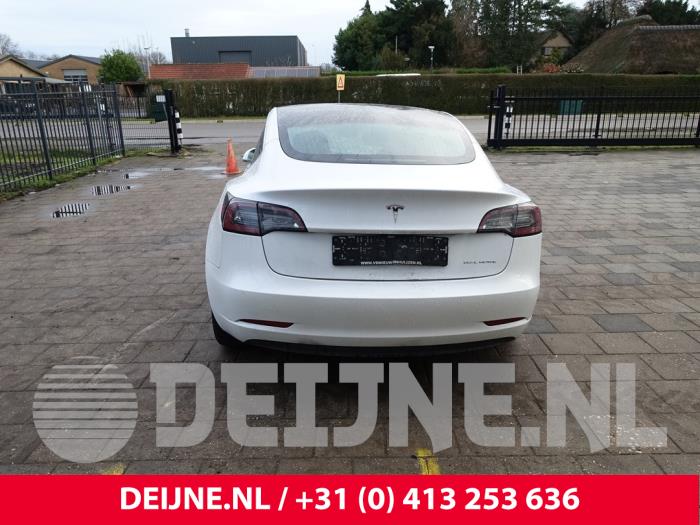 Tesla Model 3 Long Range AWD 75 kWh Sloopvoertuig (2020, Wit)