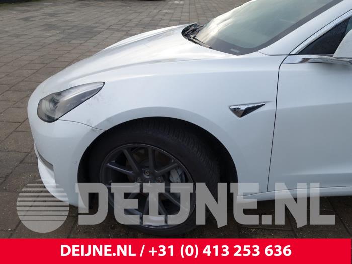 Tesla Model 3 Long Range AWD 75 kWh Sloopvoertuig (2020, Wit)