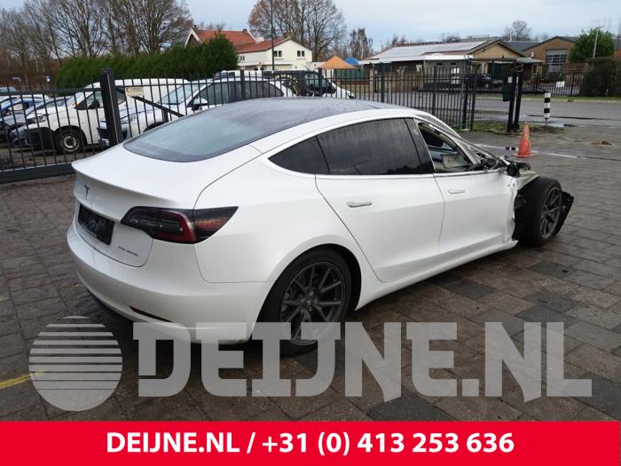 Tesla Model 3 Long Range AWD 75 kWh Sloopvoertuig (2020, Wit)