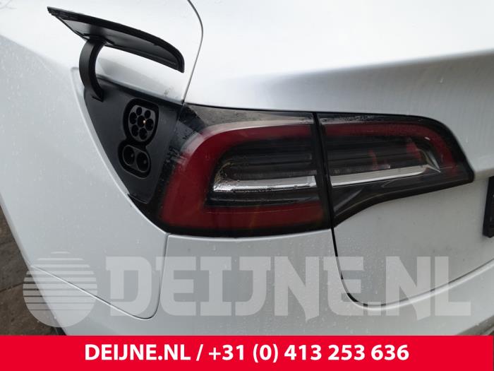 Tesla Model 3 Long Range AWD 75 kWh Sloopvoertuig (2020, Wit)