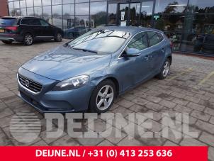 Volvo V40 12-