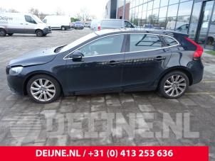 Volvo V40 12-