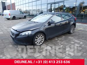 Volvo V40 12-